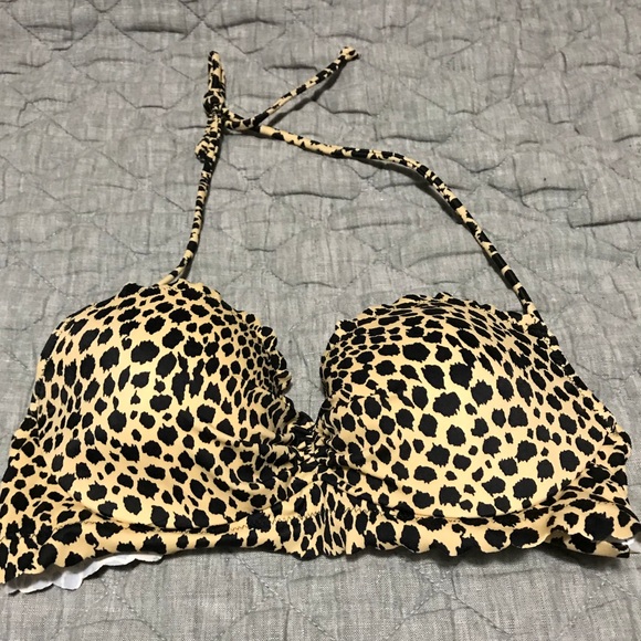 Victoria's Secret Other - 🐆Victoria’s Secret bikini cheetah print top🐆